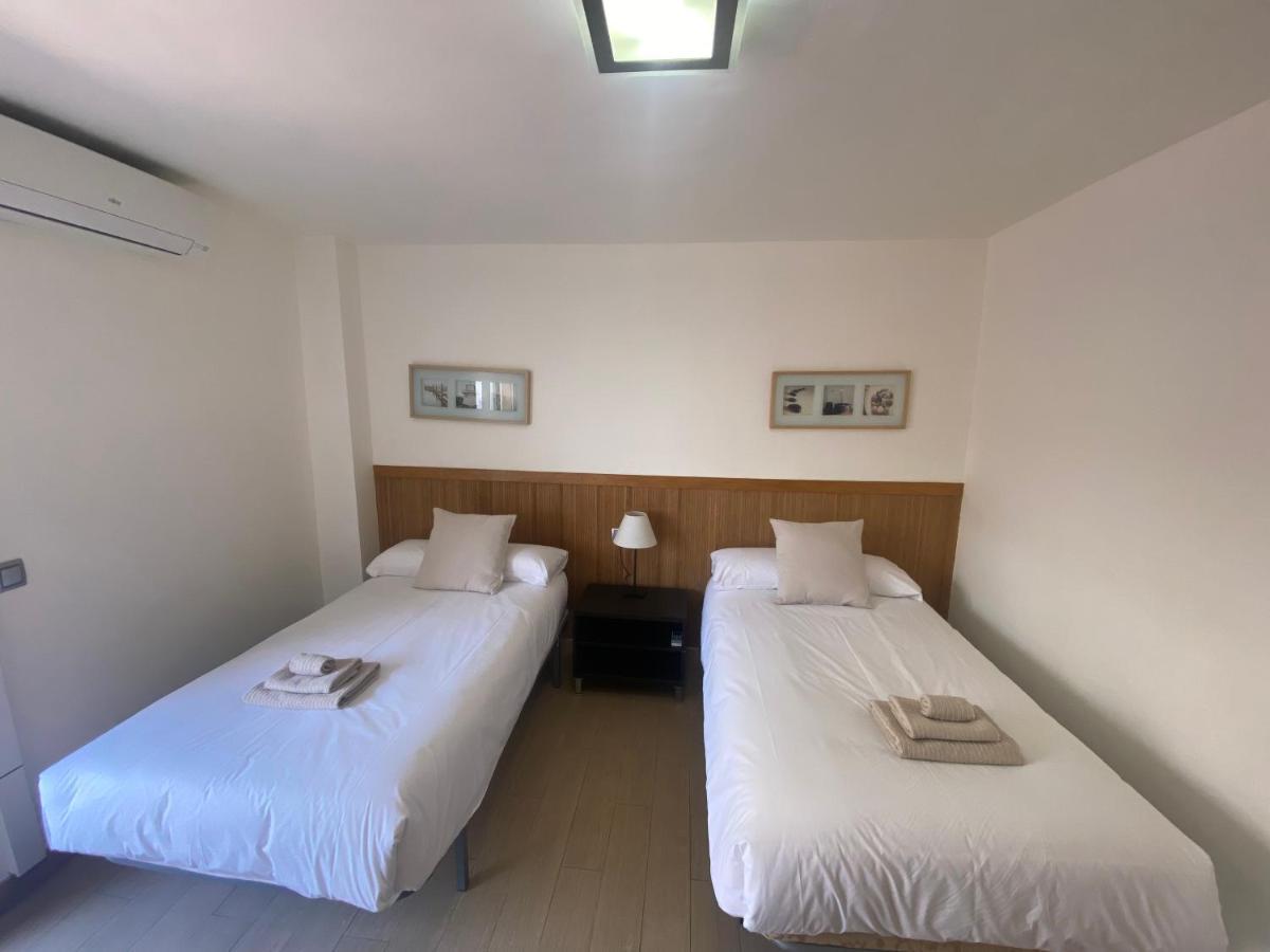 Albamar Frontline Beach Apartment 3 Bedrooms Fuengirola Bagian luar foto